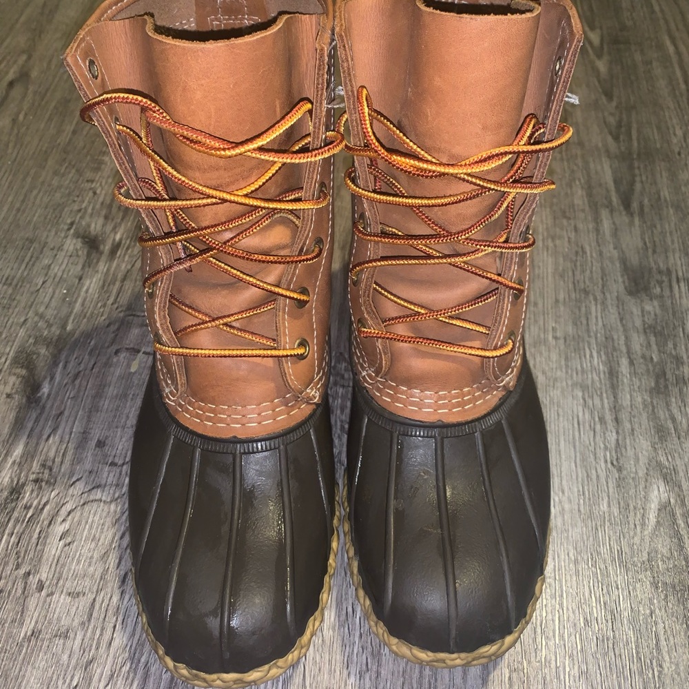 LL Bean Woman 9 Bean Boots 8”
